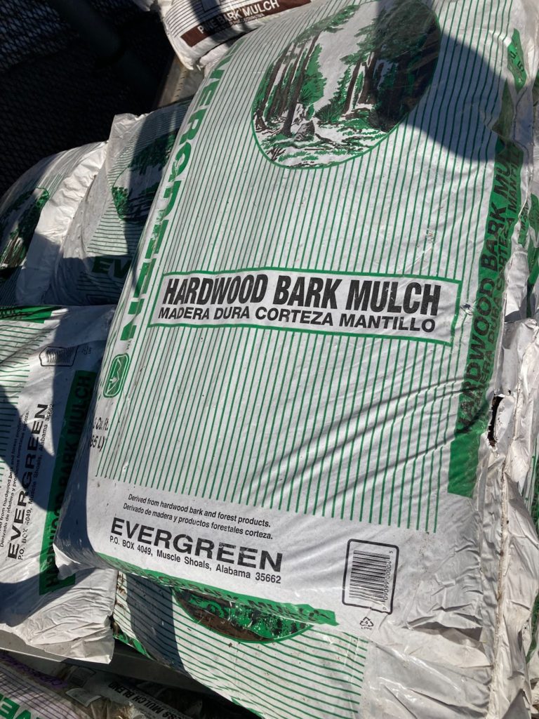 hardwood bark mulch at lowes