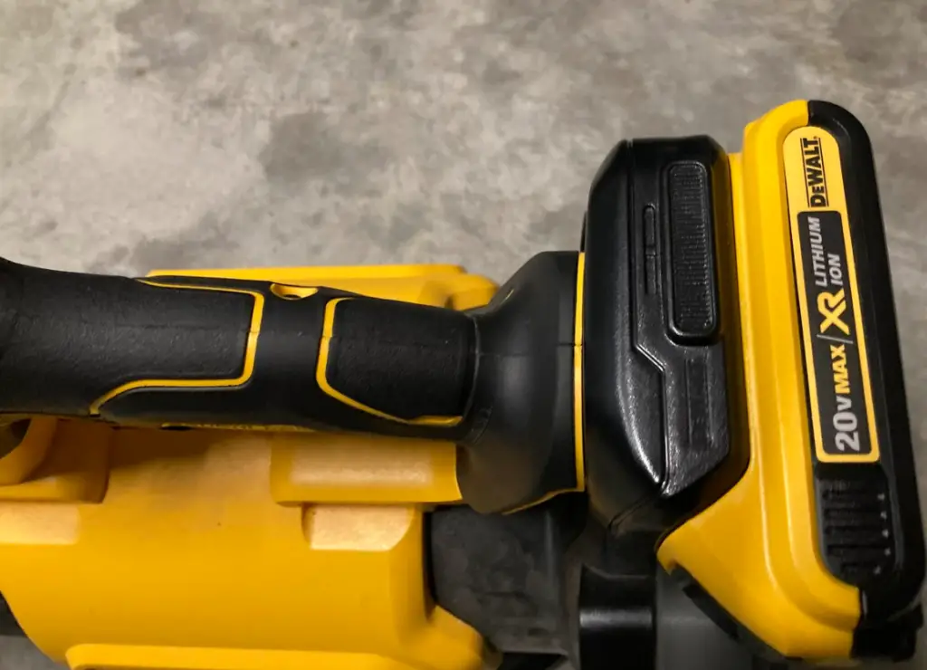 dewalt 20v max battery