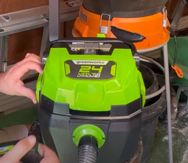 greenworks 24 volt shop vac