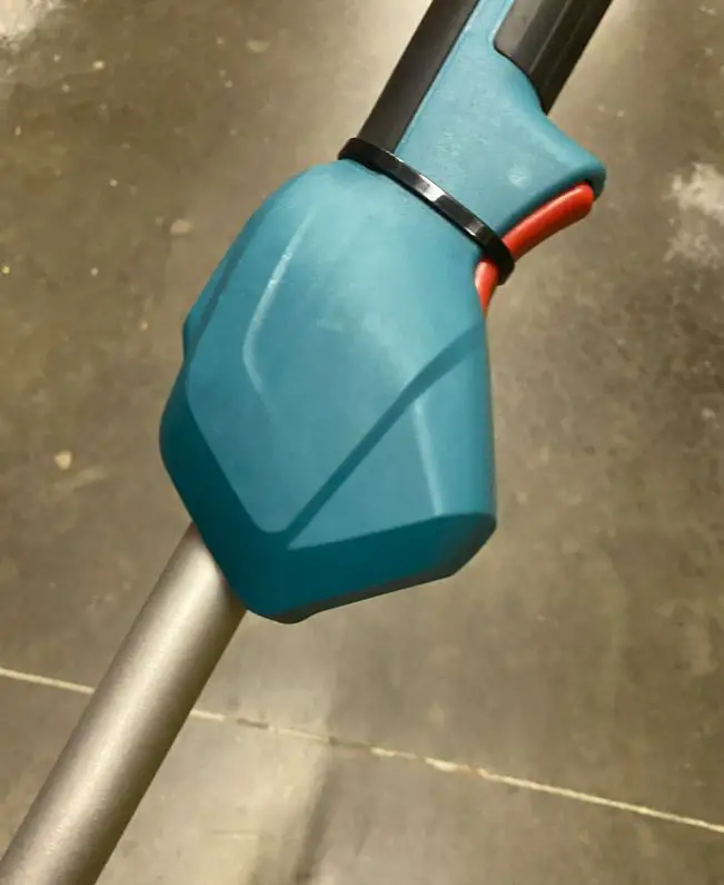 trimmer trigger on Makita weed eater