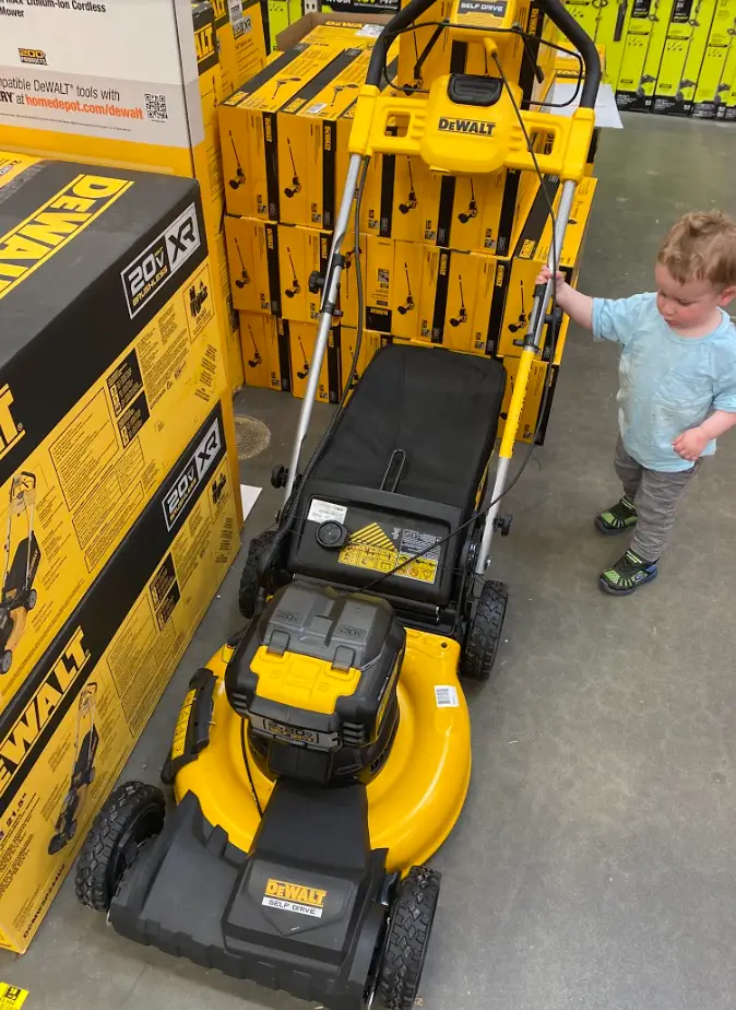 dewalt battery mower 20v