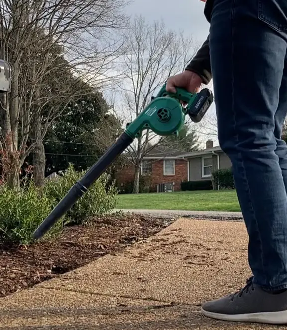 kimo blower on heavy mulch