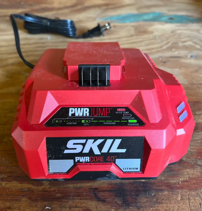 SKIL charger