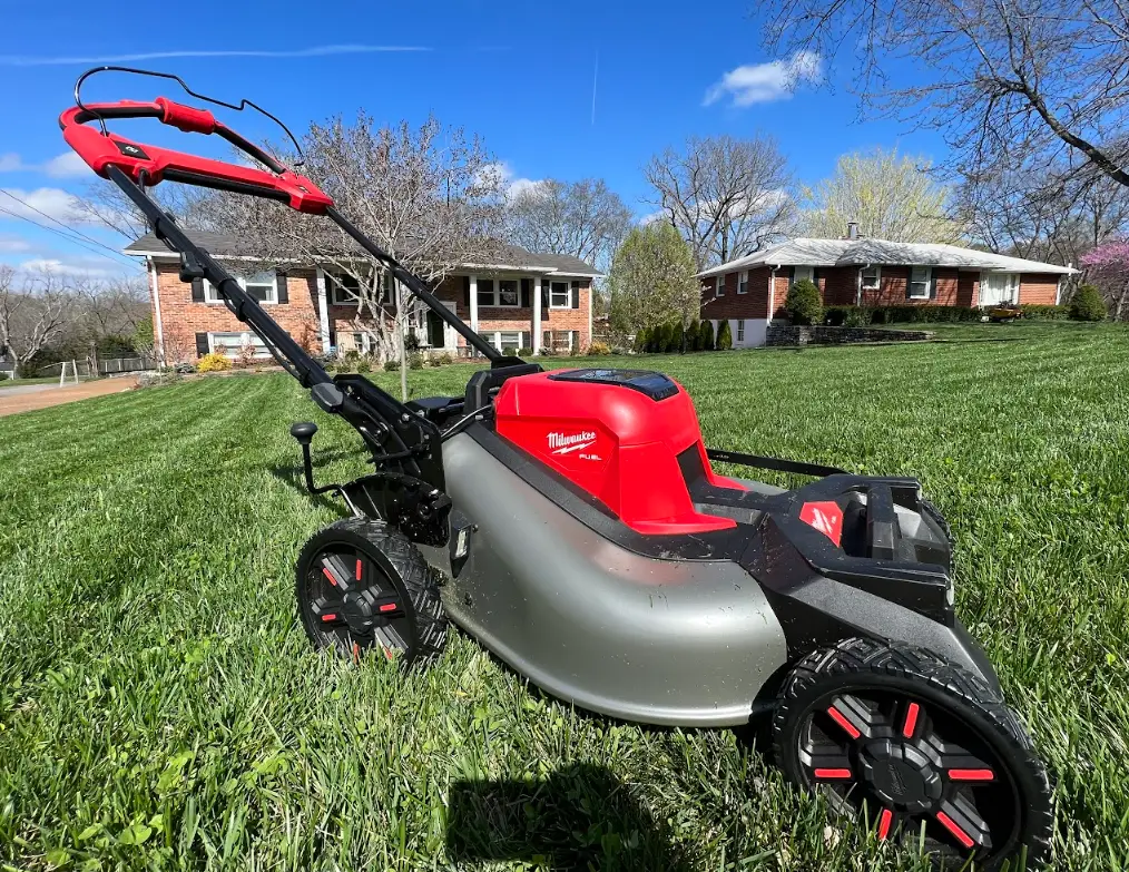 Milwaukee M18 lawn mower in my front yard