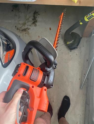 https://thelawnreview.com/wp-content/uploads/2023/06/Black-and-Decker-Hedge-Trimmer.jpg?ezimgfmt=rs:382x505/rscb1/ngcb1/notWebP