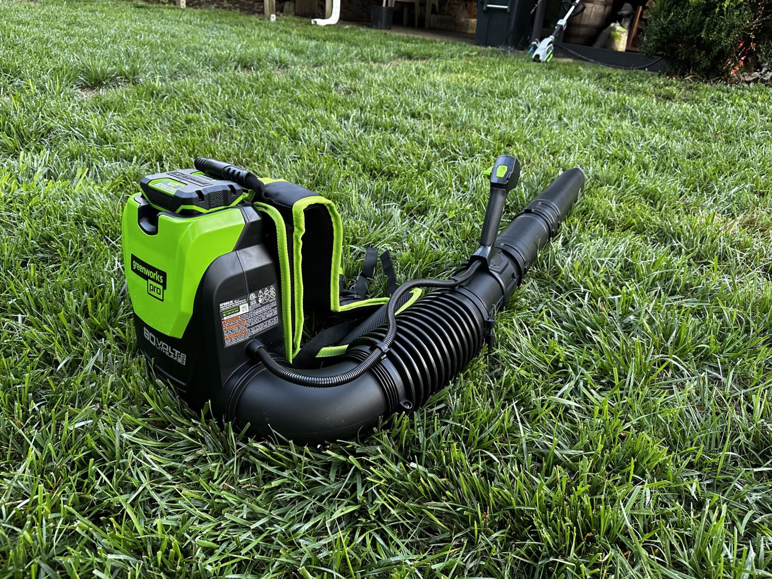 5 Surprisingly Strong Electric Backpack Blowers The Lawn Review