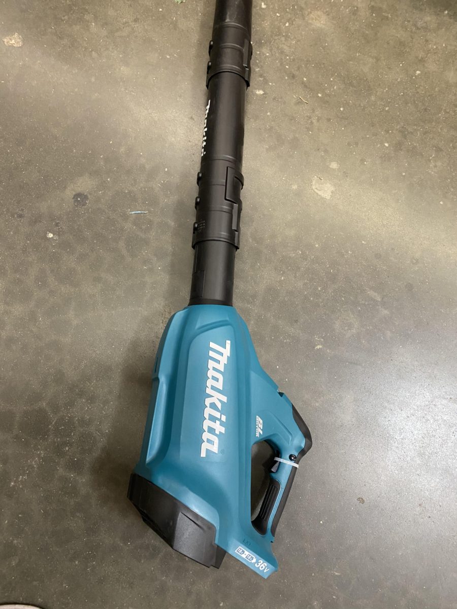 Makita battery blower