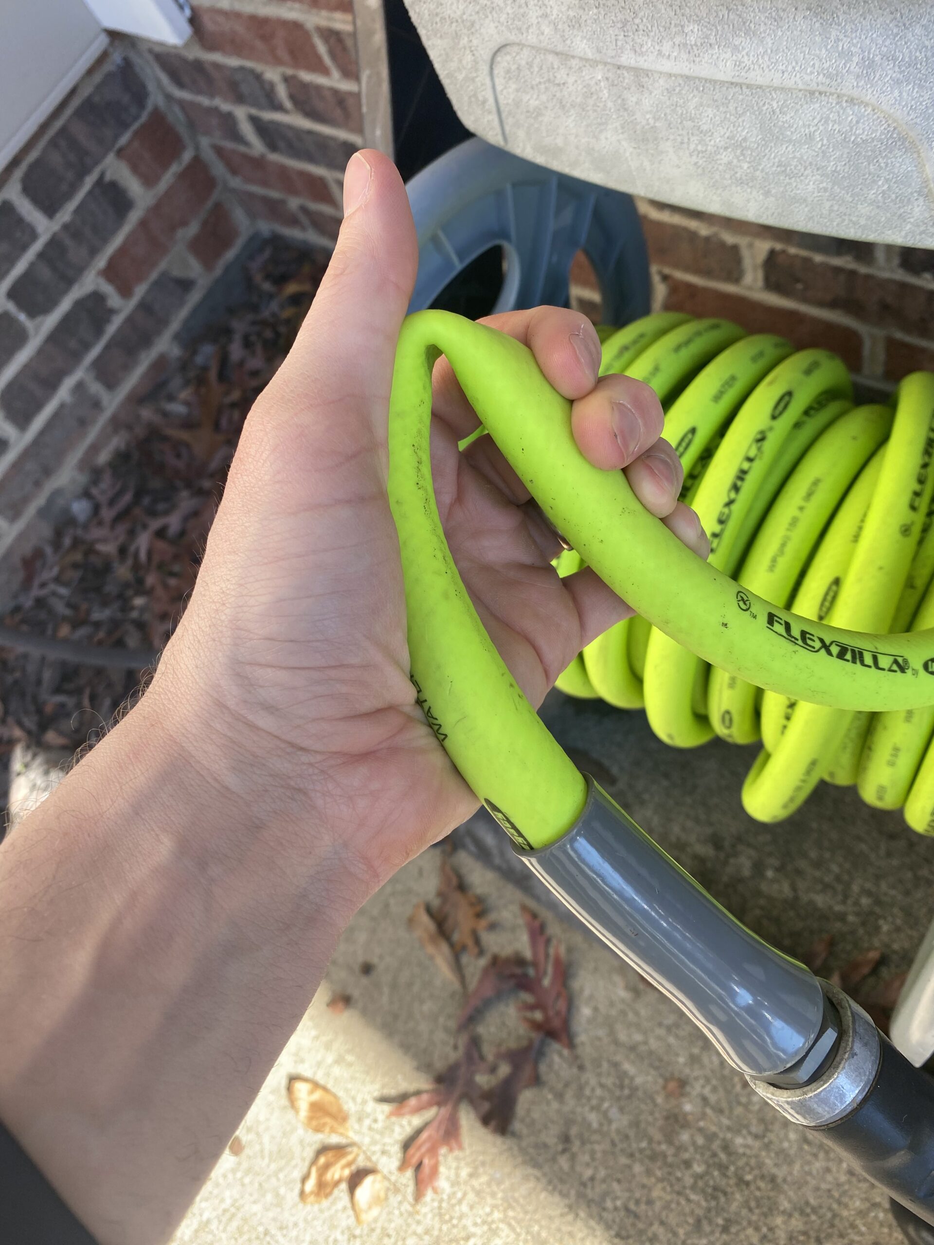 bending the flexzilla garden hose