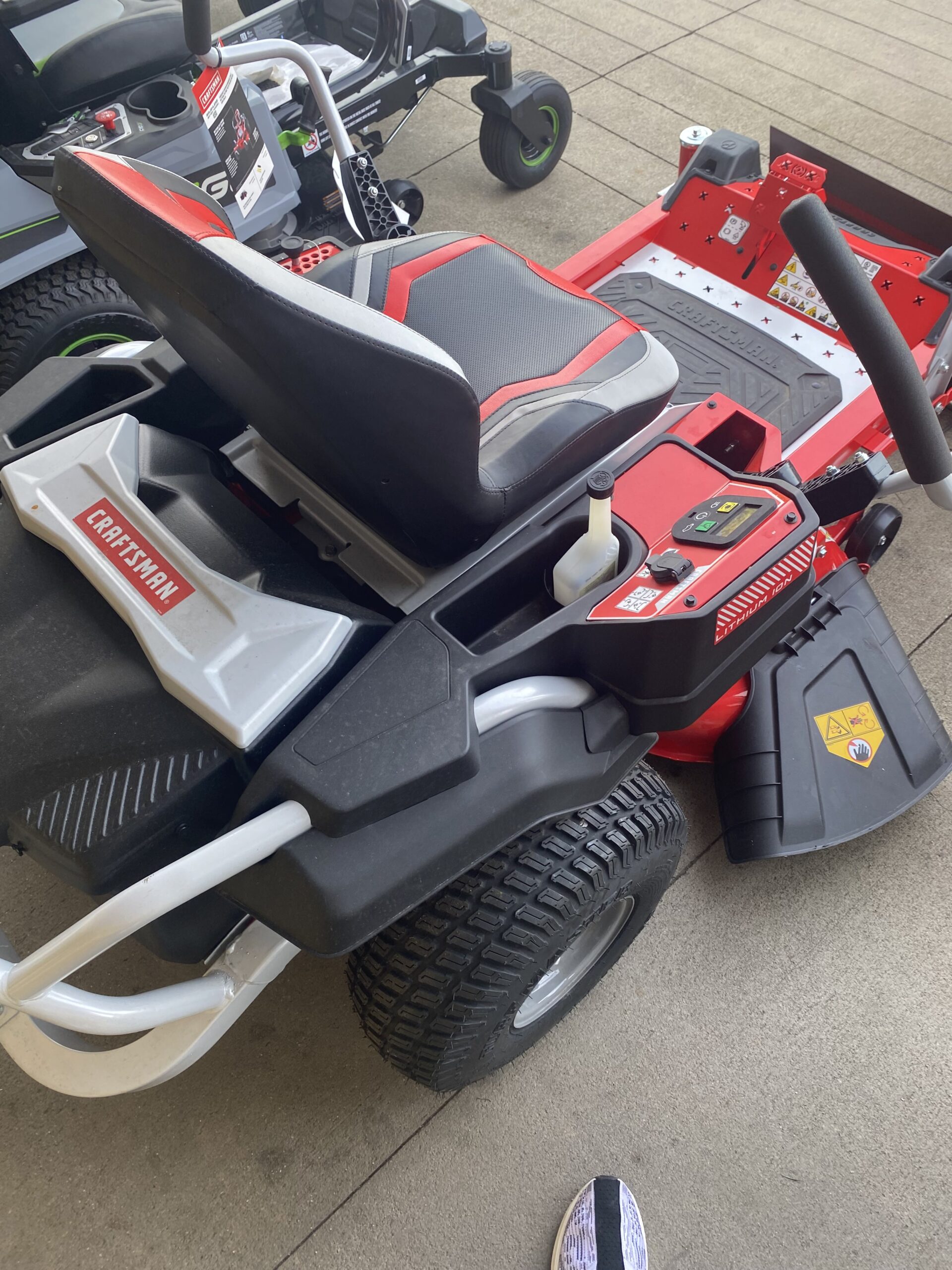 craftsman zero turn mower compared to lawn tractor