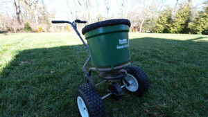 Ultimate Pre-emergent Buying Guide (Spring 2024 Update) The Lawn Review