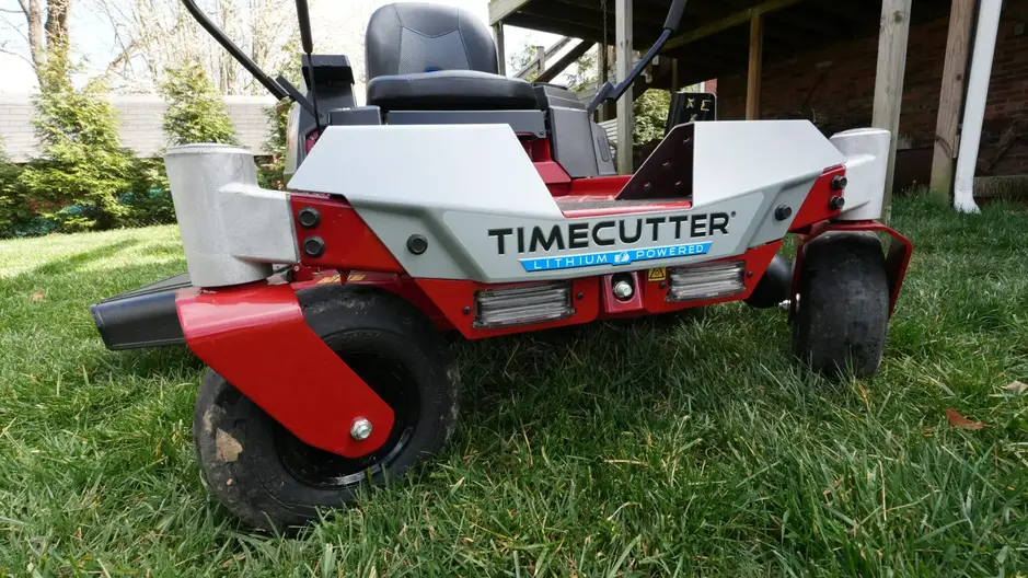 toro timecutter metal cutting deck on the battery zero turn